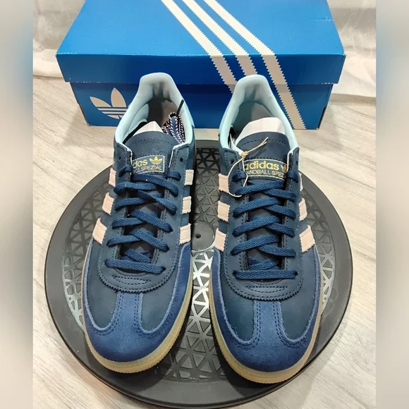 NEW Adidas Womens Handball Spezial Navy Blue Pink Stripes Baby Blue Shoes SZ 9 - Picture 3 of 14